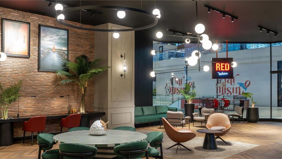 Radisson RED Izmir Point Bornova Lobby