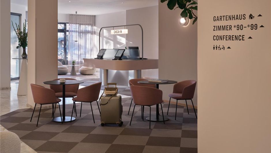 Flemings Hotel Muenchen Schwabing Lobby