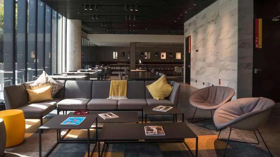 Ola Santiago Providencia, Tapestry Coll Restaurant