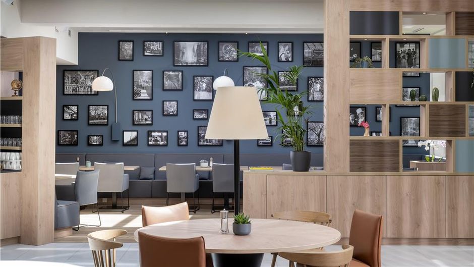 Hampton by Hilton Potsdam Lobby