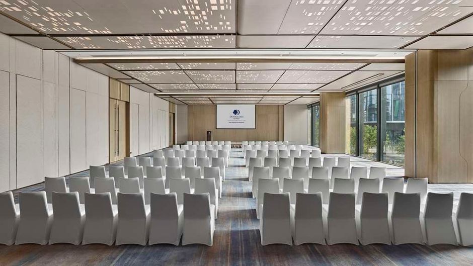 DoubleTree Chengdu Xinglong Lake Meeting