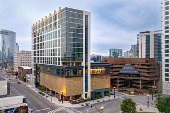 Tempo by Hilton Nashville Downtown