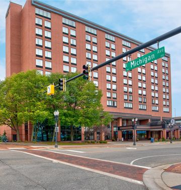 DoubleTree by Hilton Lansing