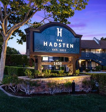 The Hadsten Solvang, Tapestry Collection