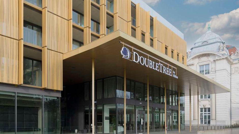 DoubleTree by Hilton Vienna Schonbrunn Exterior