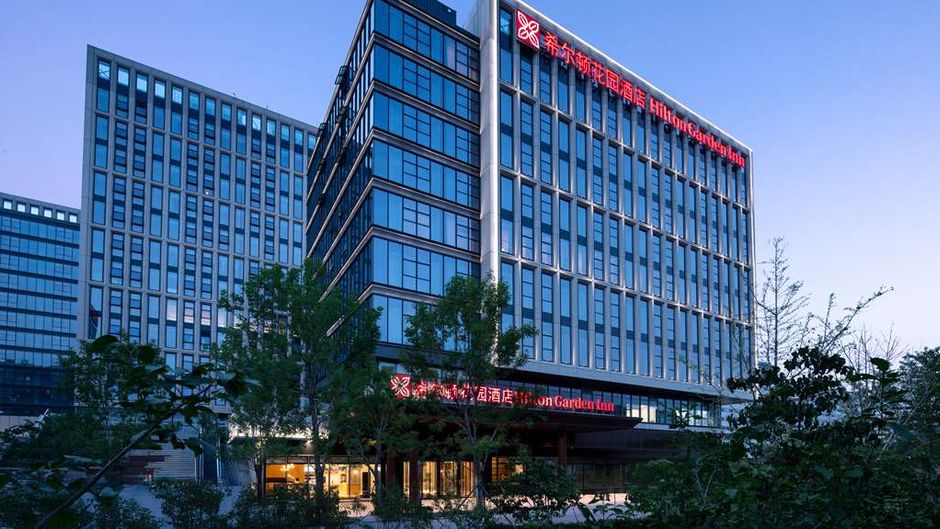 Hilton Garden Inn Huaxiang Tiantan Hosp Exterior