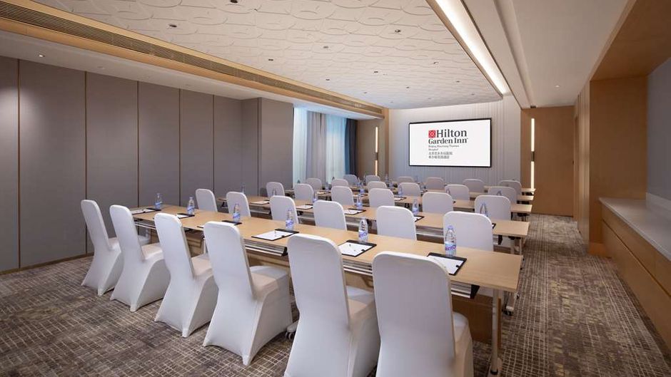Hilton Garden Inn Huaxiang Tiantan Hosp Meeting