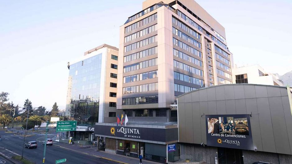 La Quinta by Wyndham Quito Exterior