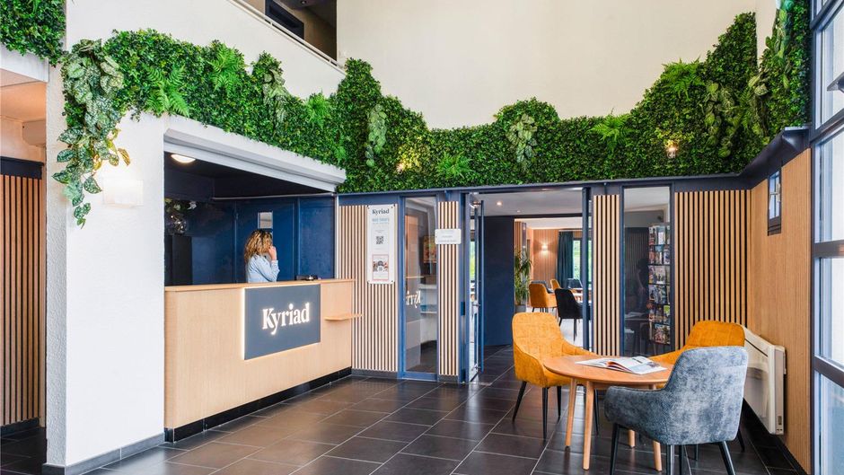 Kyriad Dieppe Lobby