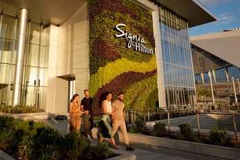 Signia by Hilton World Congress Center