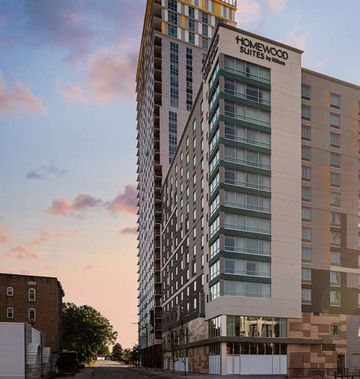Homewood Sts by Hilton Uptown First Ward