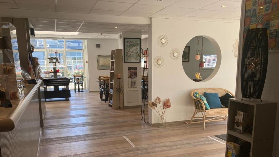 Good Hotel Marseille Aubagne Lobby