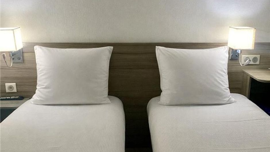 Good Hotel Marseille Aubagne Room