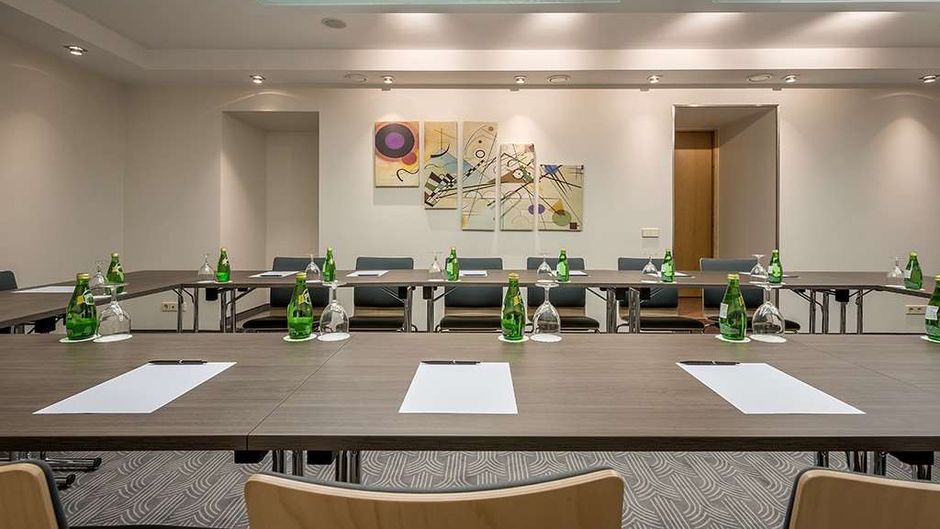 Hotel Congress Meeting