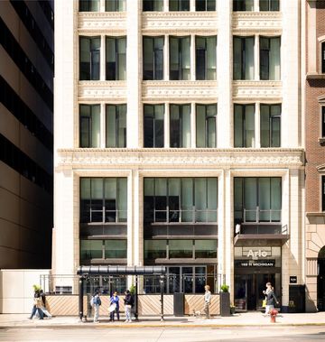 Arlo Chicago