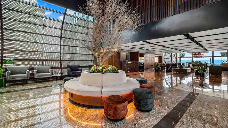 Hilton Queretaro Lobby