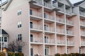 Cherry Tree Inn and Suites