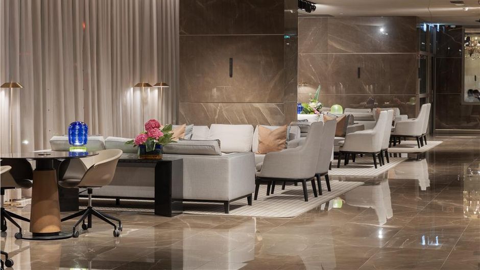 EPIC SANA Marques Hotel Lobby
