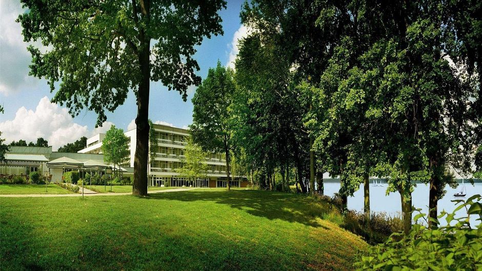 Hotel Mueggelsee Exterior
