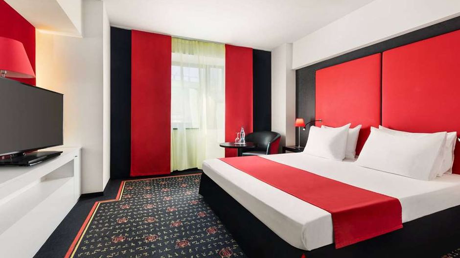 Vienna House Easy by Wyndham Airport Suite