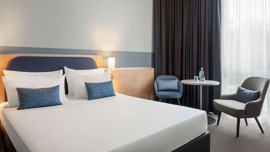 Vienna House Easy by Wyndham FRA Airport Room