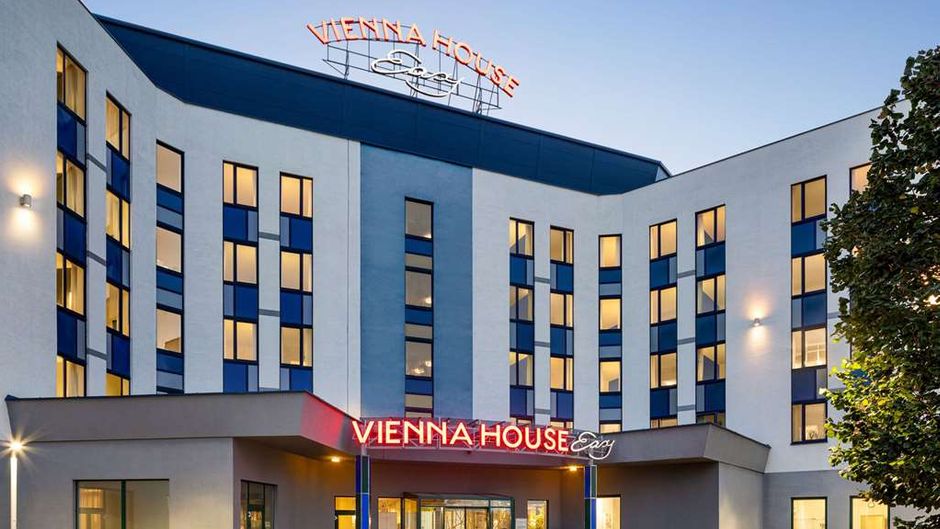 Vienna House Easy by Wyndham Bratislava Exterior
