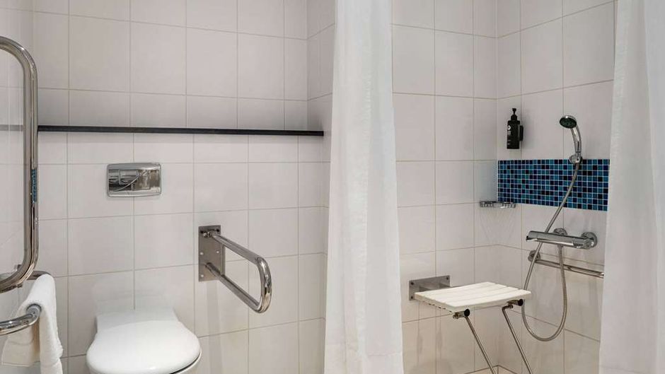 Vienna House Easy by Wyndham Bratislava Room
