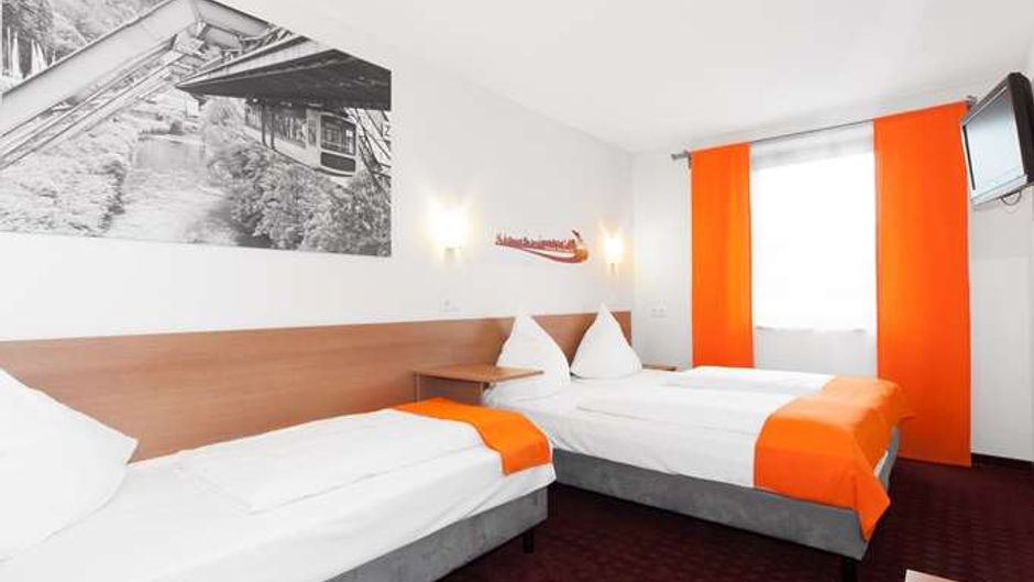 McDreams Hotel Wuppertal-City Room