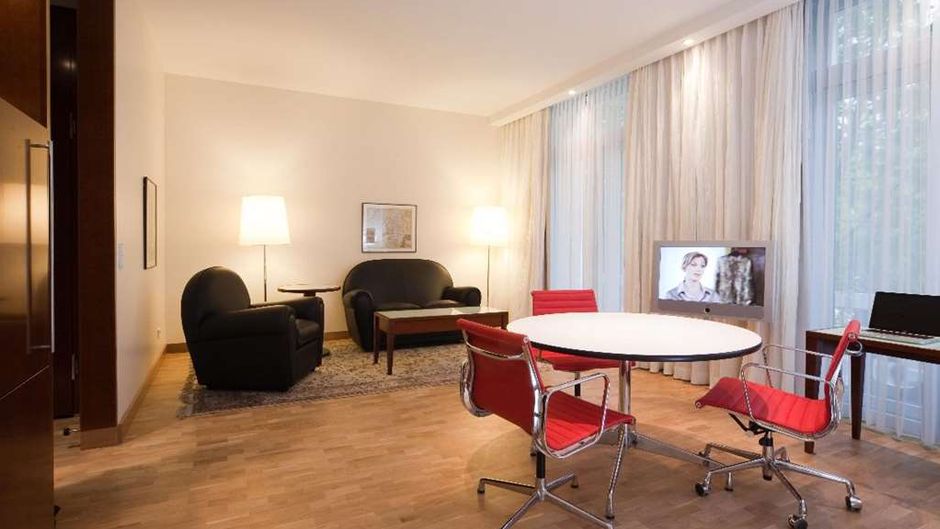 Grand Hotel Mussmann Room