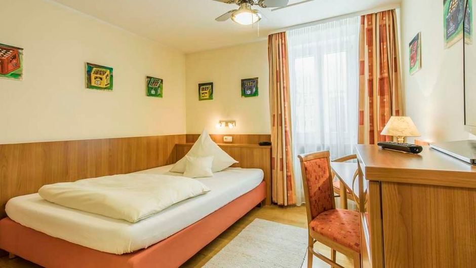 Hotel Brunner Room