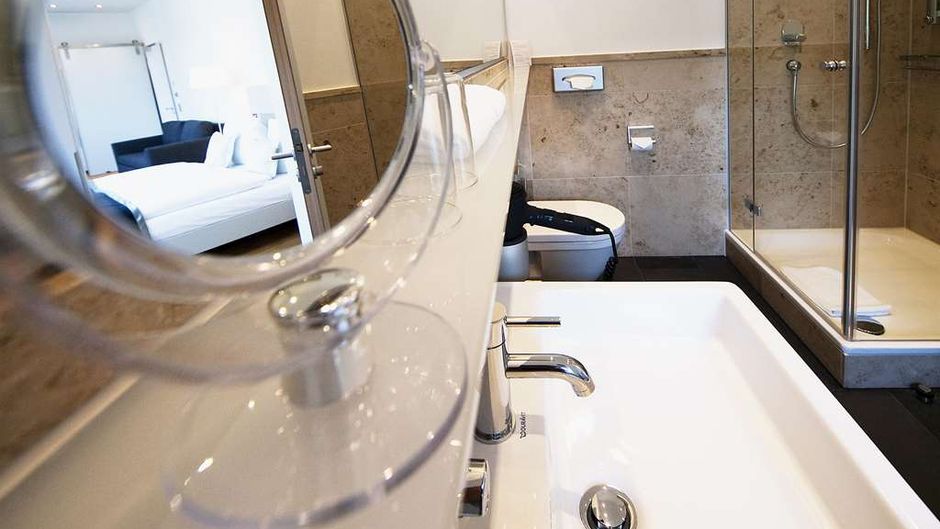 Qube Hotel Bergheim Room