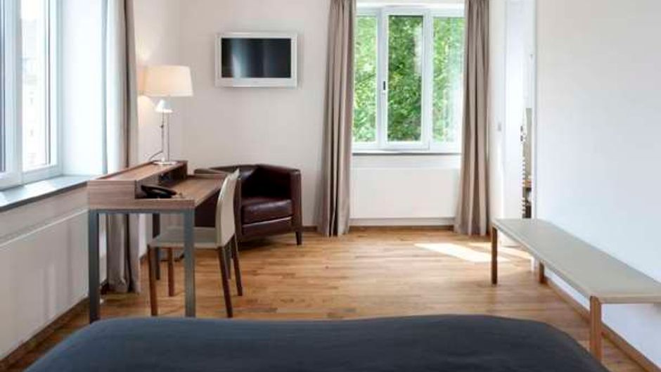 Qube Hotel Bergheim Room