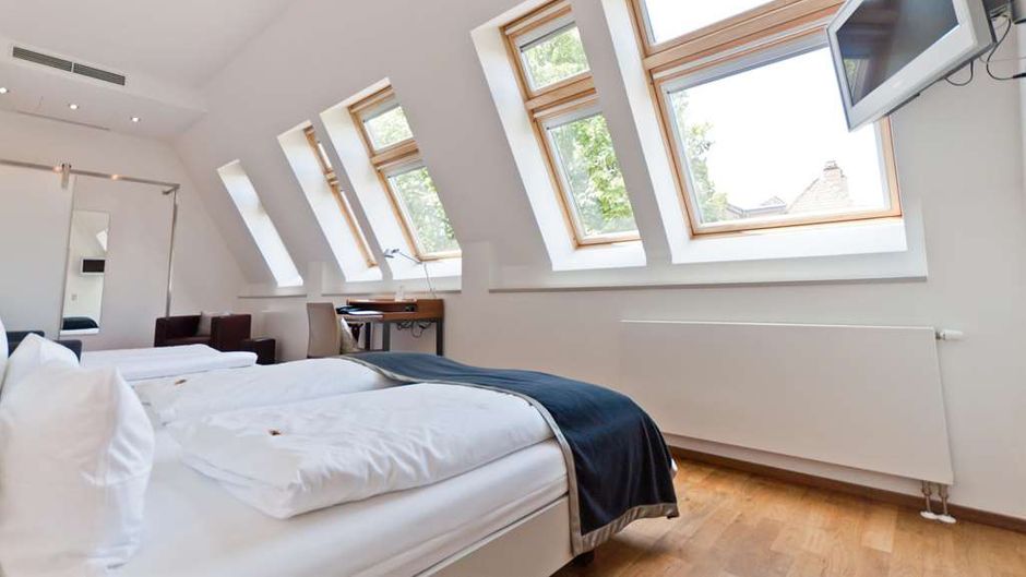 Qube Hotel Bergheim Room