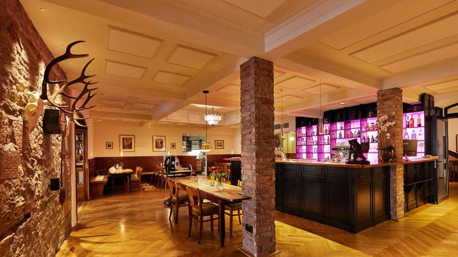 Zum Roten Baeren Restaurant