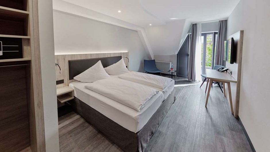 Zum Roten Baeren Room