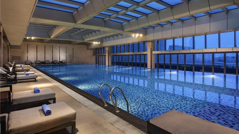 Pullman Haining Pool