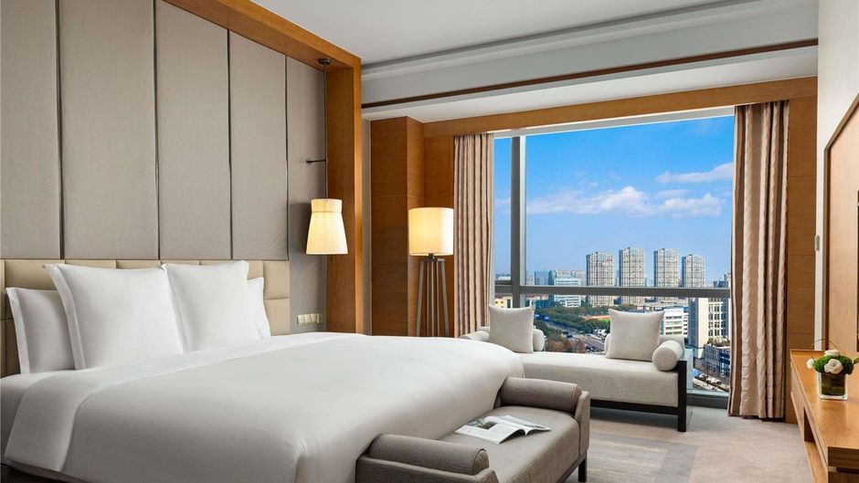 Pullman Haining Room