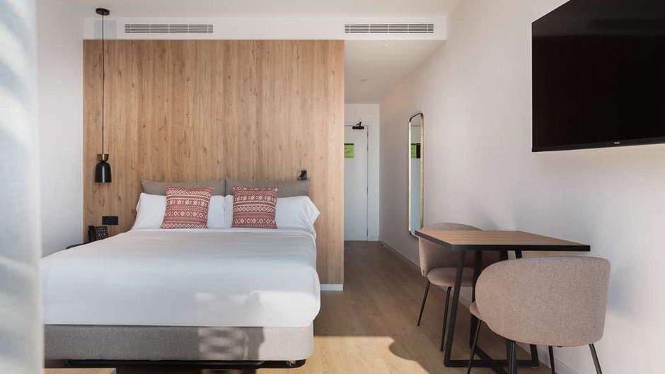 TEMBO Barcelona Suite