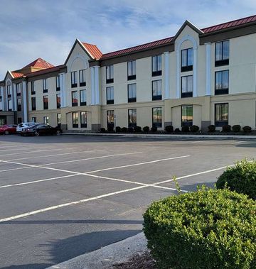 Wingate by Wyndham Greensboro/Coliseum