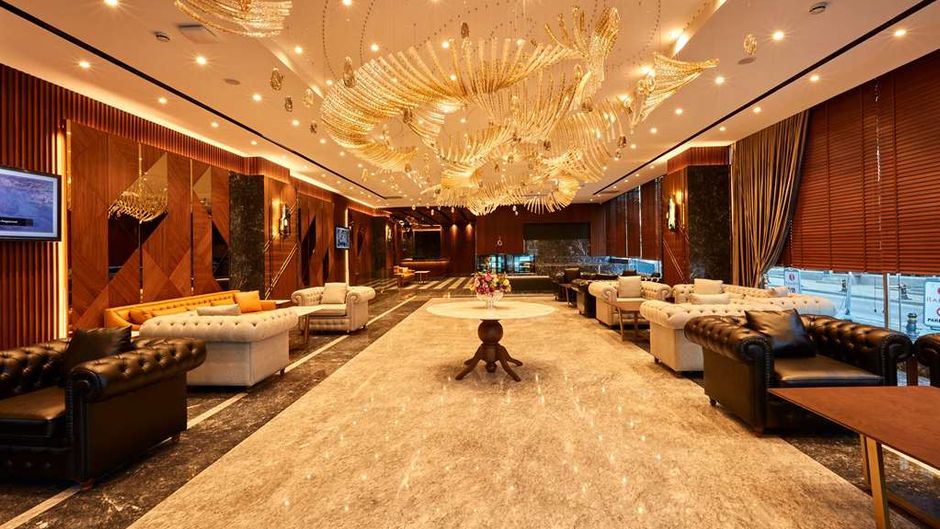 Ramada by Wyndham Istanbul Umraniye Lobby