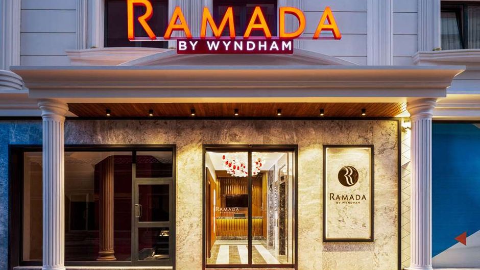 Ramada by Wyndham Istanbul Umraniye Exterior