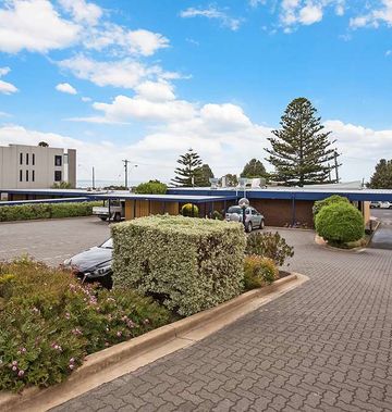 Richmond Henty Hotel