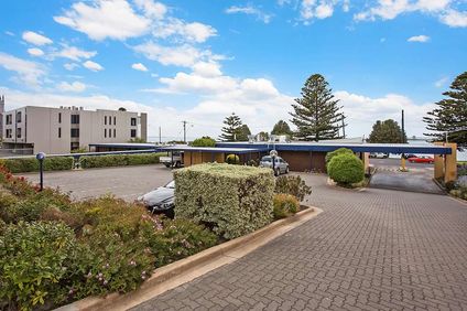 Richmond Henty Hotel