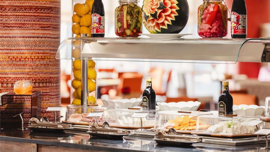 Mercure Makkah Aziziah Restaurant