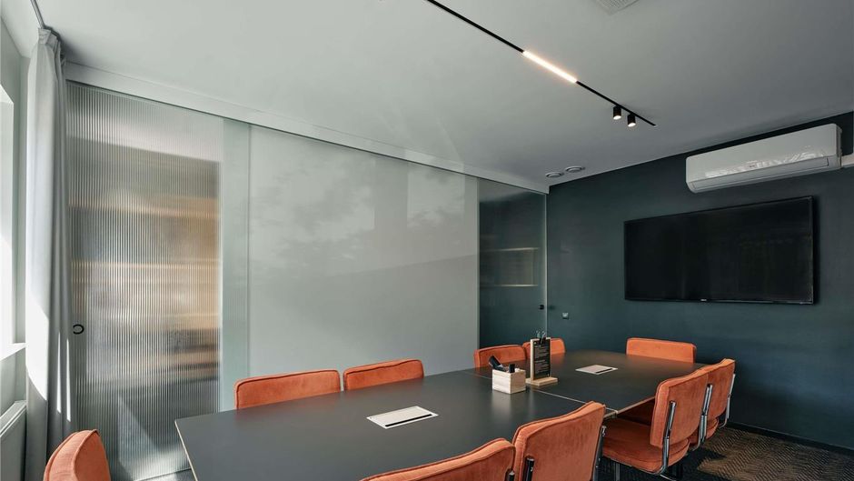 Oru Hub Hotel Tallinn-Handwritten Coll Meeting
