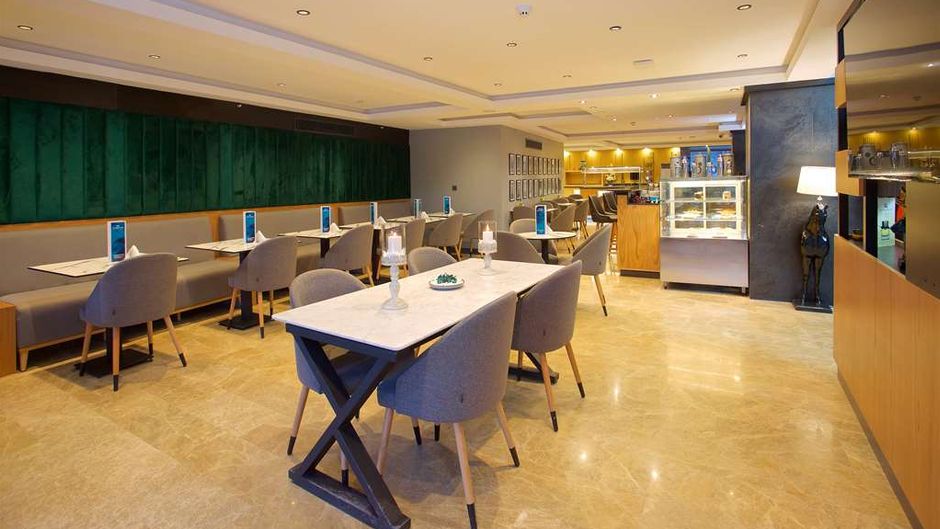 Days Inn by Wyndham Istanbul Arnavutkoy Restaurant