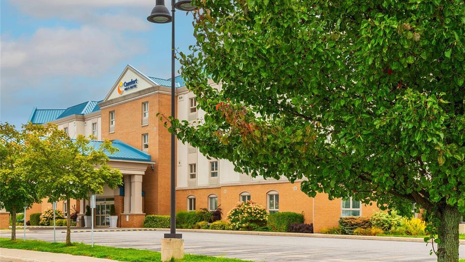 Comfort Inn and Suites Kincardine Exterior