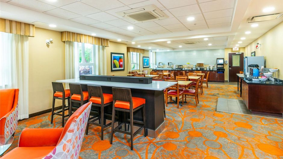 Comfort Inn and Suites Kincardine Restaurant