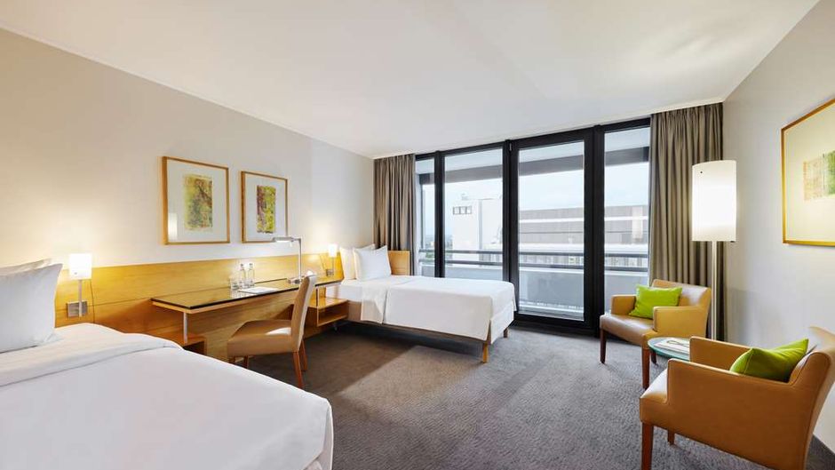 Lindner Hotel Duesseldorf Seestern Room