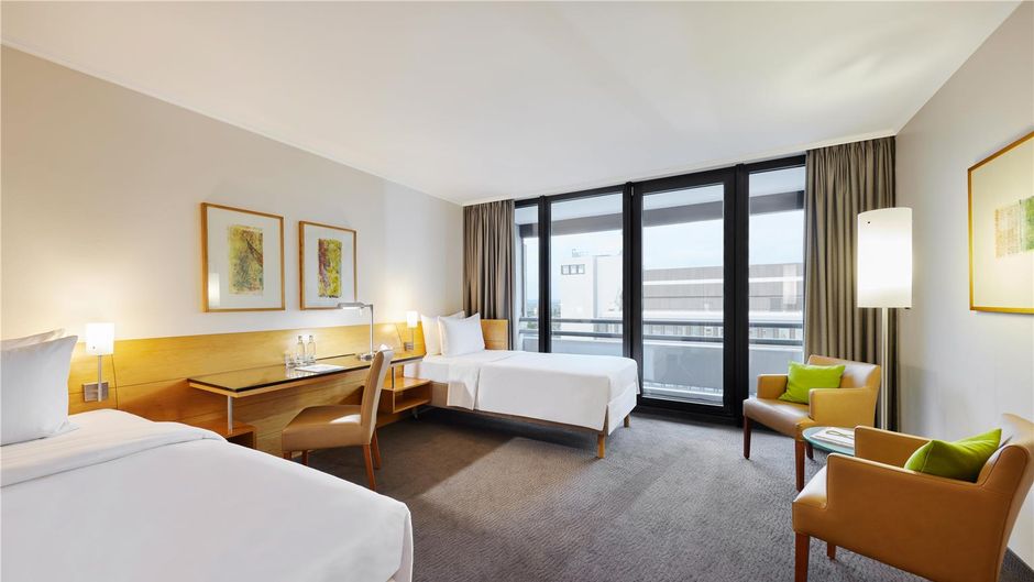Lindner Hotel Duesseldorf Seestern Room